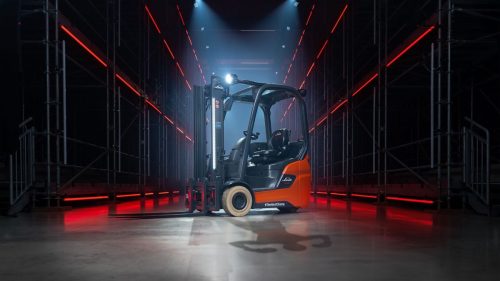 Linde Material Handling Polska wprowadza na rynek innowacyjne wózki elektryczne z udźwigiem do 2 ton