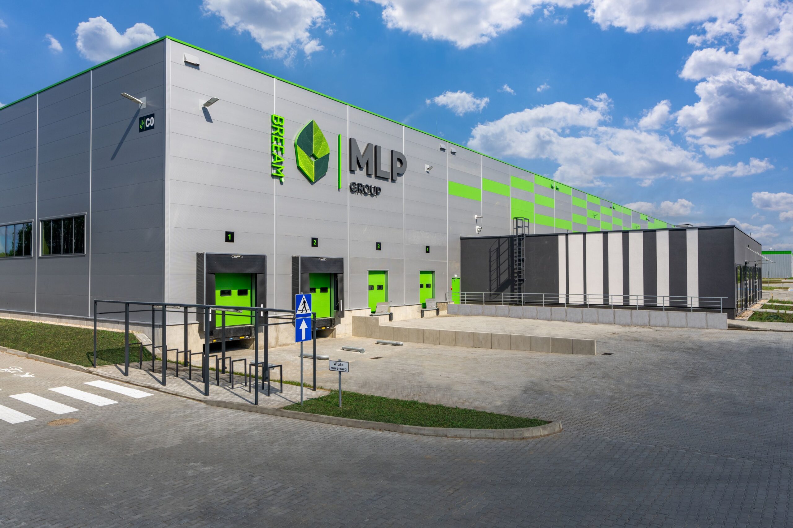 cargo-partner powiększa się w MLP Pruszków II