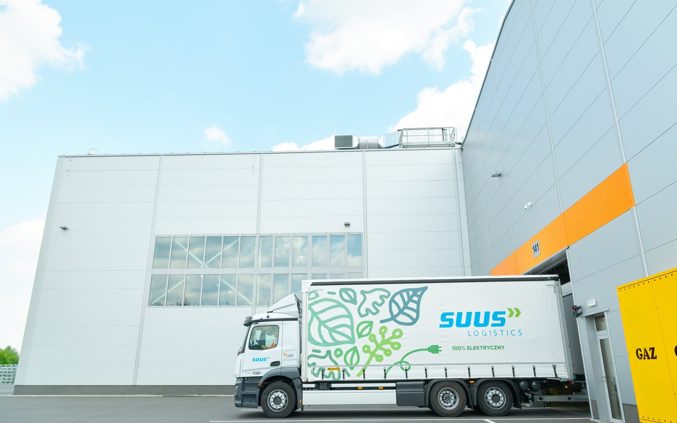 Wspólny projekt SUUSa i Grupy Kęty S.A. – niskoemisyjny transport profili aluminiowych elektryczną ciężarówką