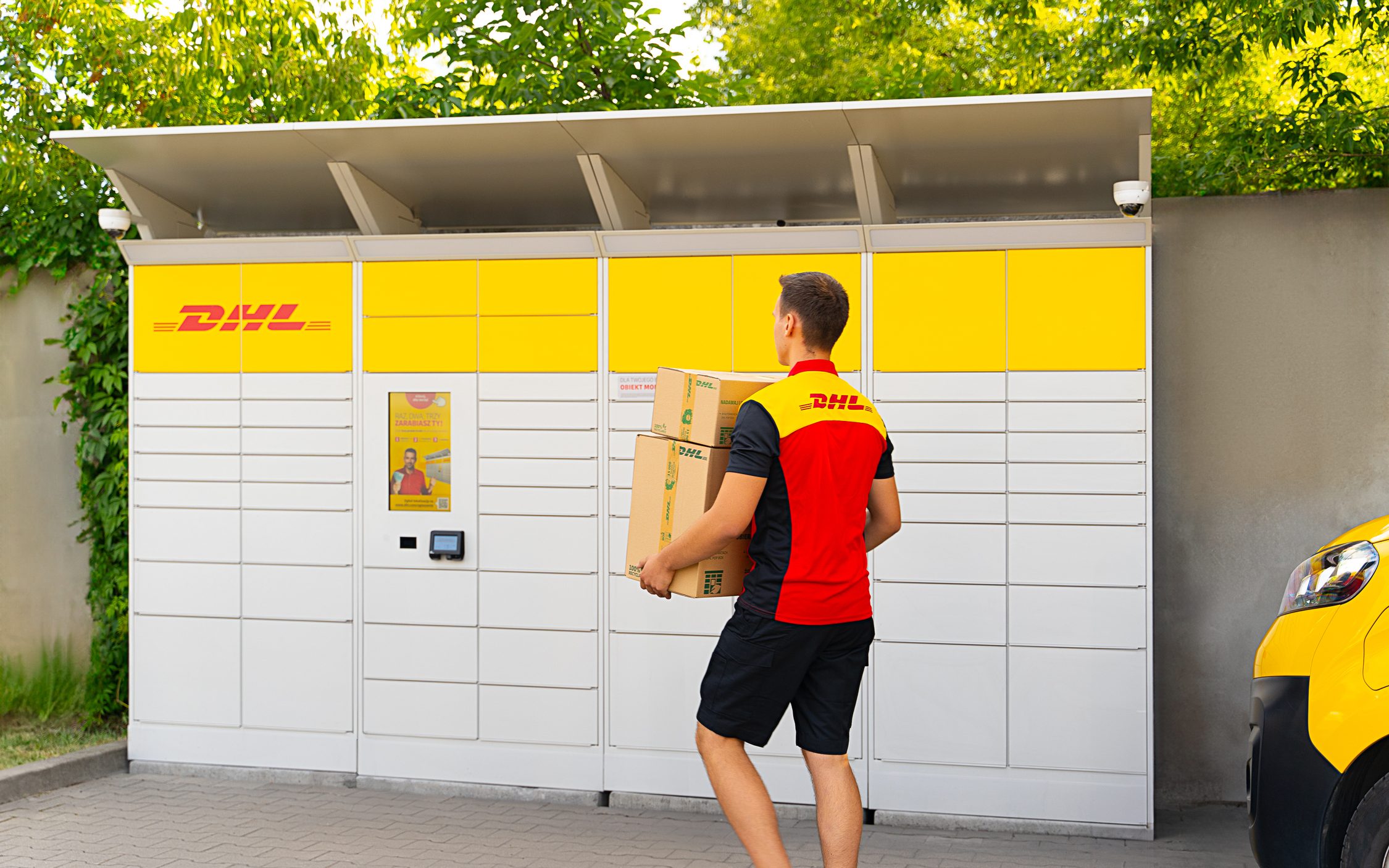 DHL eCommerce gotowe na szczyt paczkowy – liczba automatów paczkowych osiągnęła 8000
