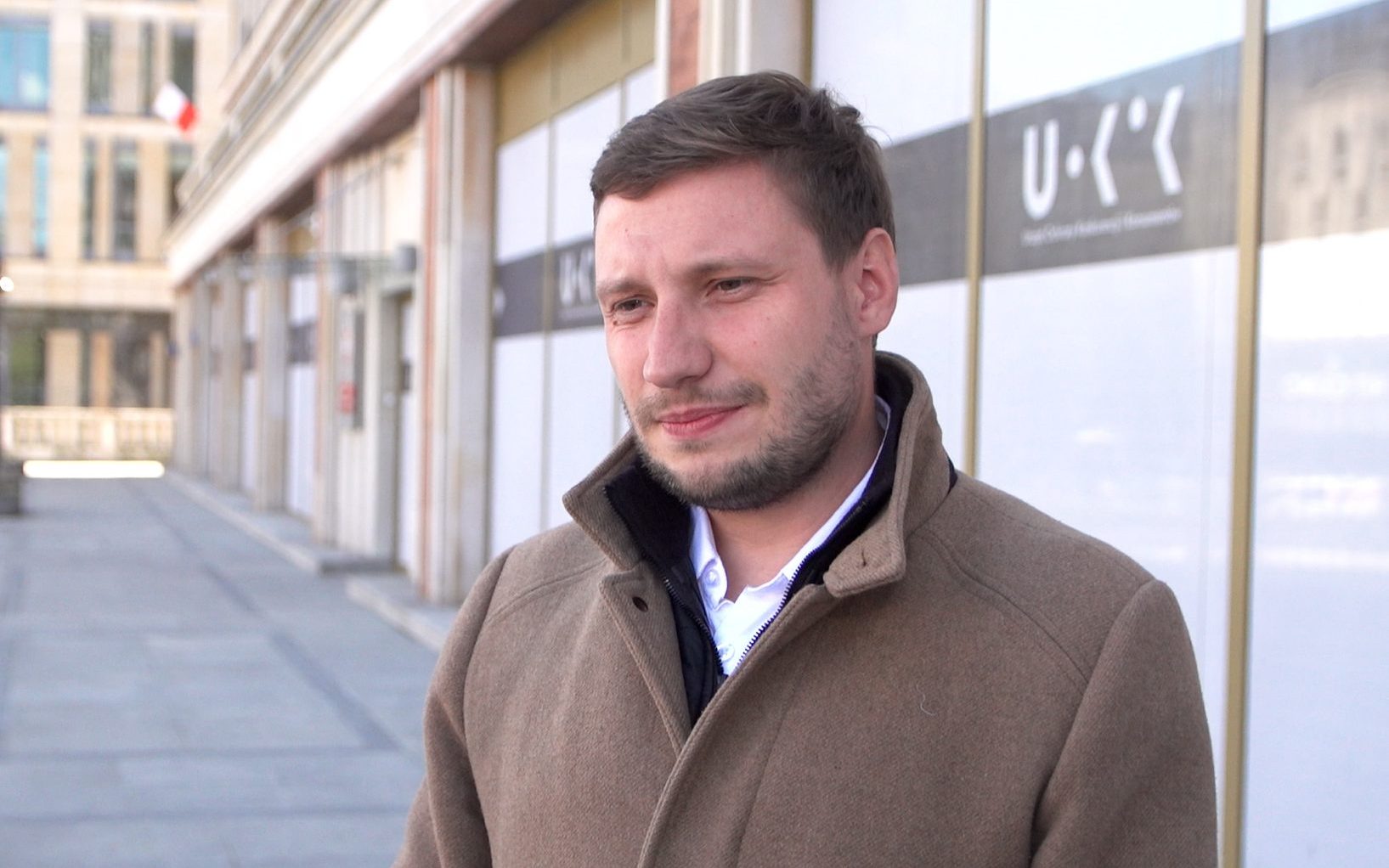 Coraz większe zakupy e-konsumentów na zagranicznych platformach. UOKiK kontroluje bezpieczeństwo towarów trafiających do Polski