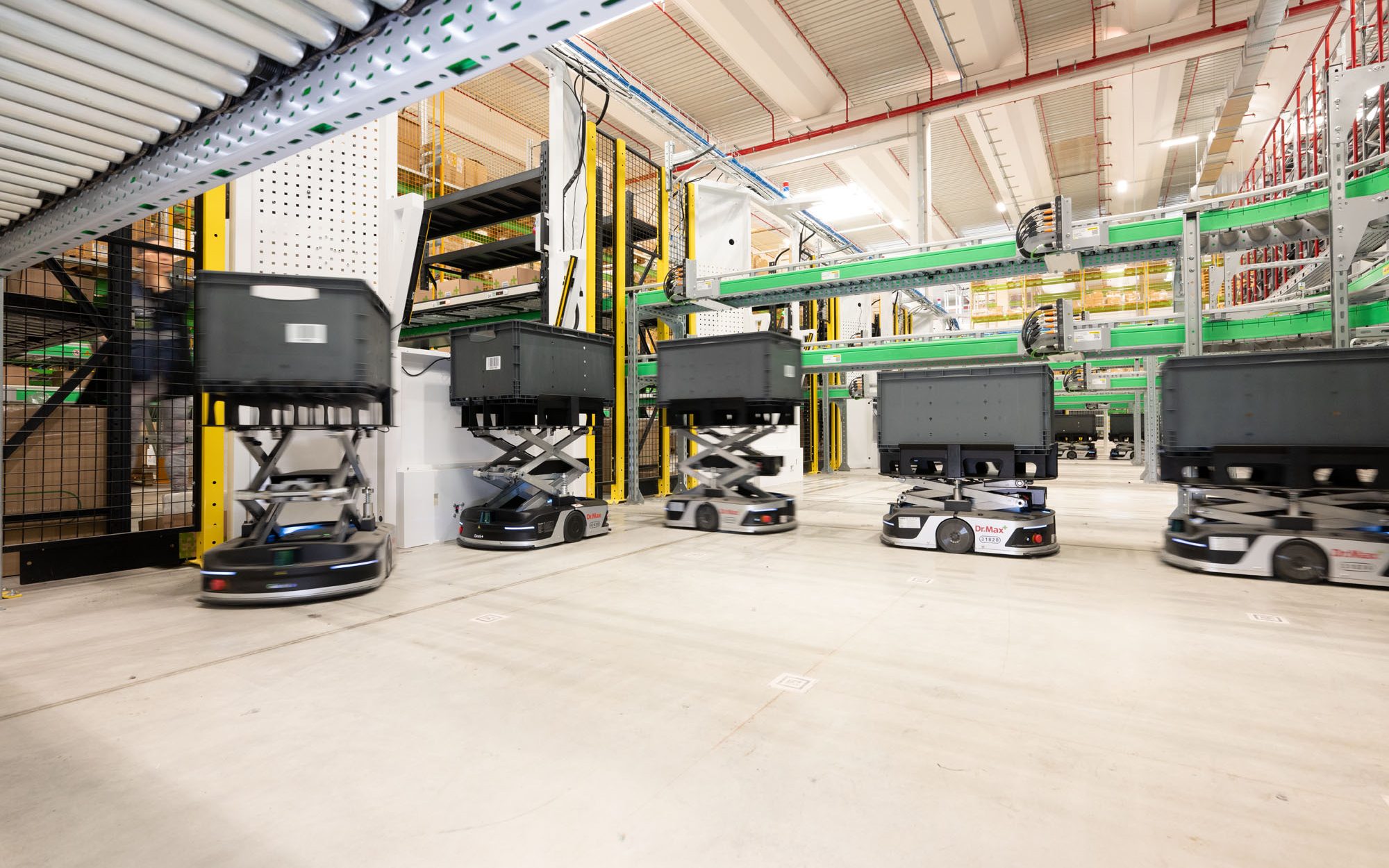 Dlaczego polskie magazyny automatyzują się właśnie teraz