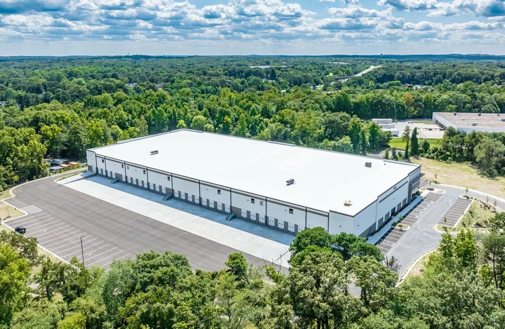 Hardis Supply Chain i Pandora nawiązują współpracę w zakresie globalnej transformacji WMS z myślą o modernizacji łańcucha dostaw biżuterii