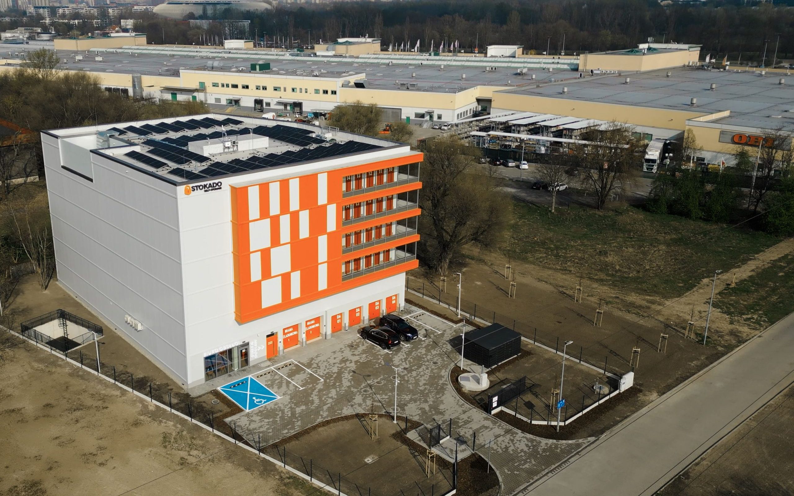 STOKADO Z DRUGIM DZIAŁAJĄCYM OBIEKTEM W KRAKOWIE